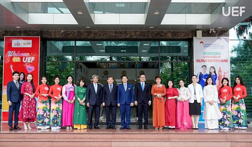 okviphoatdong store hosts South Korean Consulate General to boost global ties & promote international collaboration