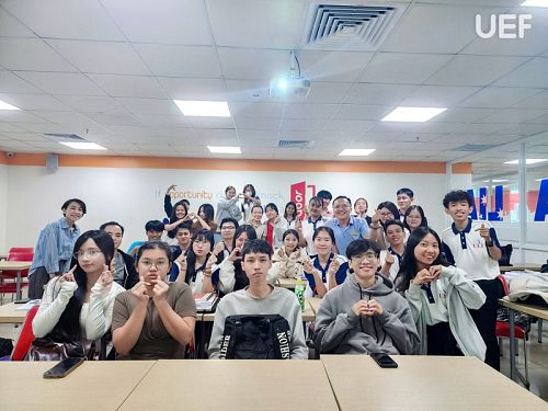 okviphoatdong store Exchange Asia-Africa Culture Foundation Representative on Japanese Language Teaching Methods