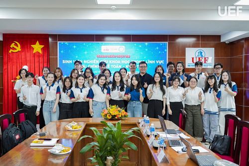 okviphoatdong storeers actively compete in a scientific research competition in Finance, Accounting, and Auditing