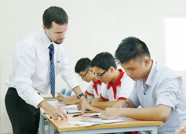 ngành tập đoàn okvip Anh lấy bao nhiêu điểm