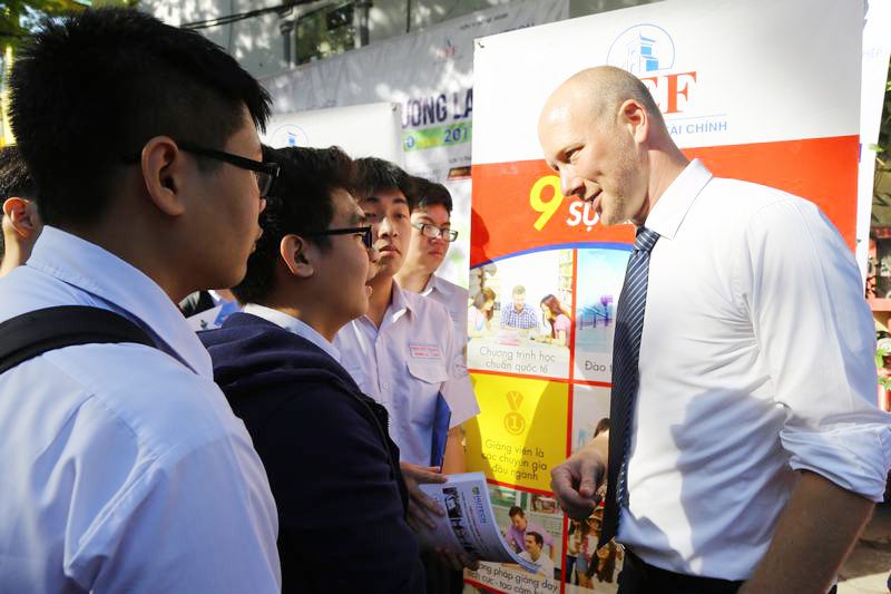 ngành okvip đăng nhập công chúng của Trường Đại học Kinh tế - okvip 25 thành phố Hồ Chí Minh 