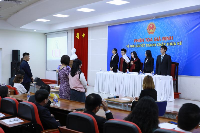phiên tòa giả định okviphoatdong store