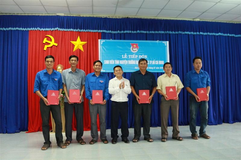 Giao quân An Giang